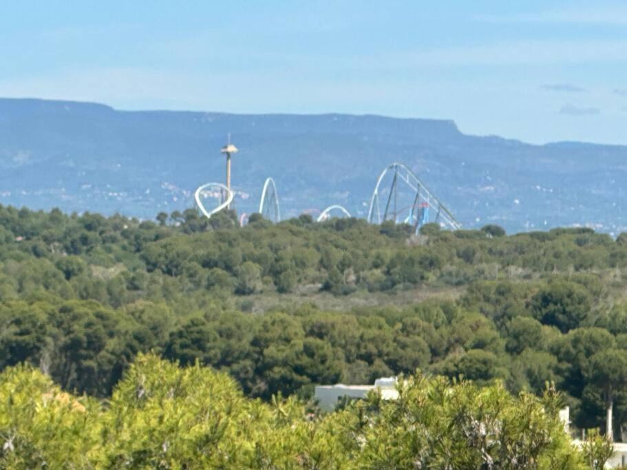 Con Vistas Al Mar Y Portaventura Apartman Salou Kültér fotó