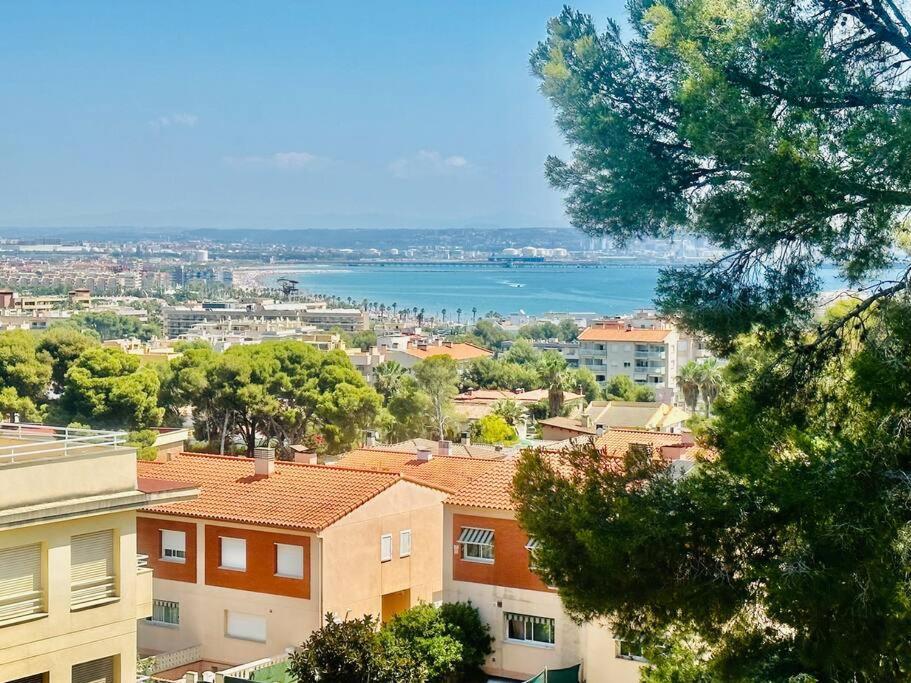 Con Vistas Al Mar Y Portaventura Apartman Salou Kültér fotó